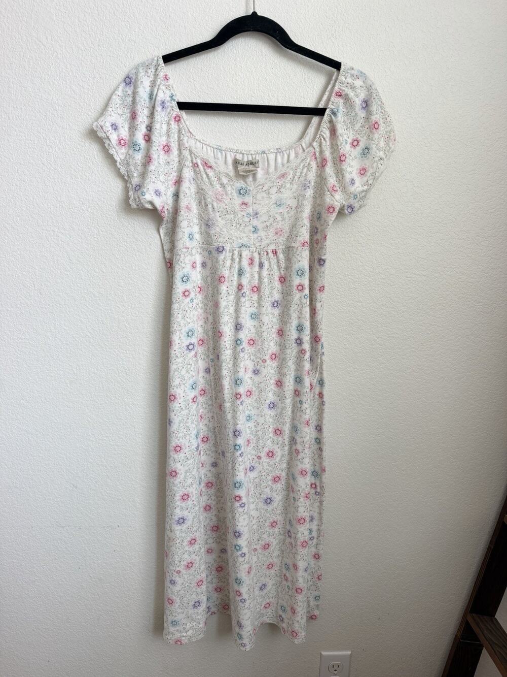 Vintage Laura Ashley Floral Nightgown - Size S - Excellent Condition